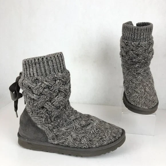UGG Women's Size 9 Isla Grey Cable Knit Sweater Lace-Up Ankle Booties Boots - Picture 1 of 12